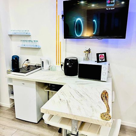Worldroom Chambre Privee Avec Espace Commun Perpignan Exteriör bild