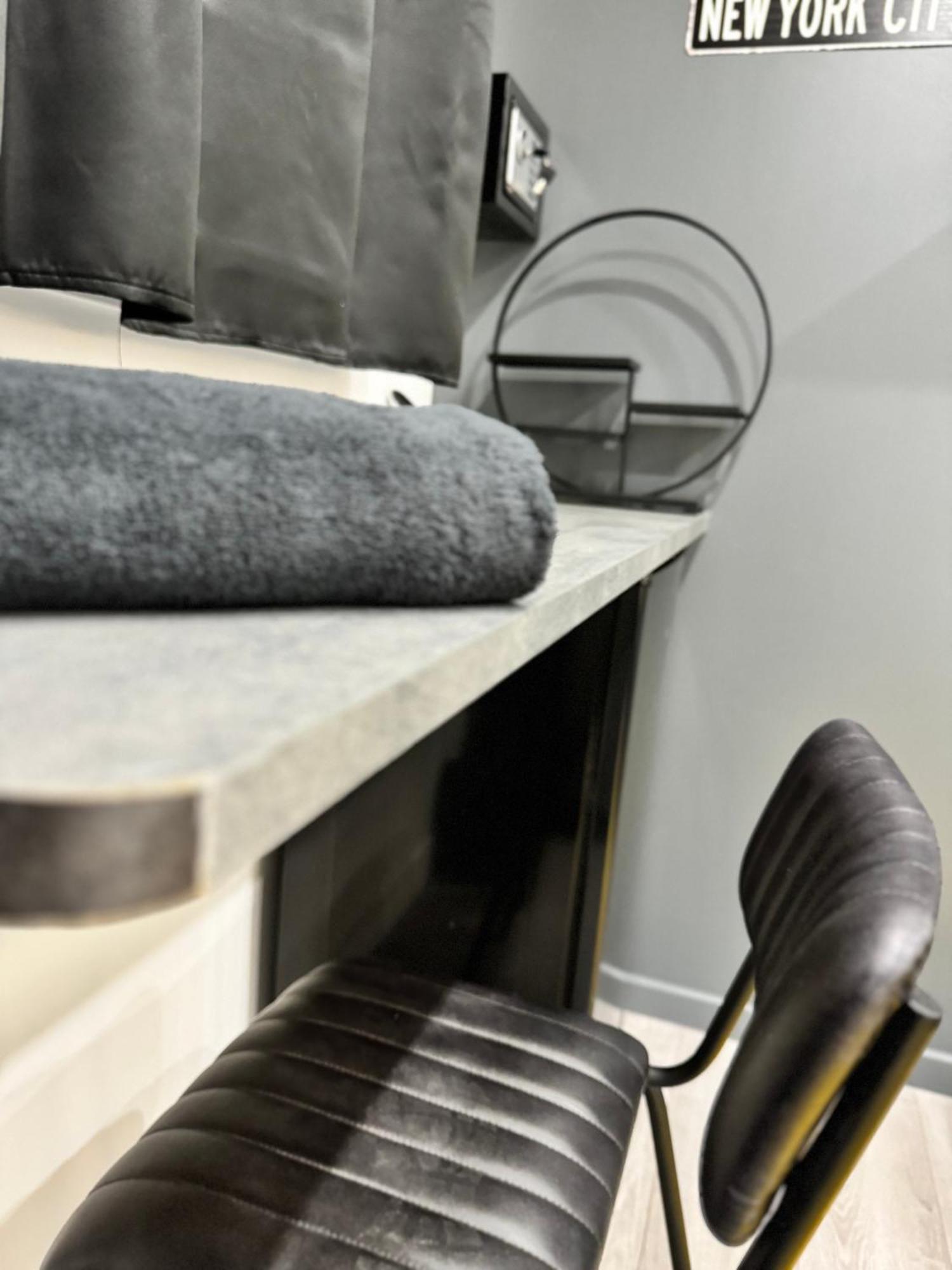 Worldroom Chambre Privee Avec Espace Commun Perpignan Exteriör bild