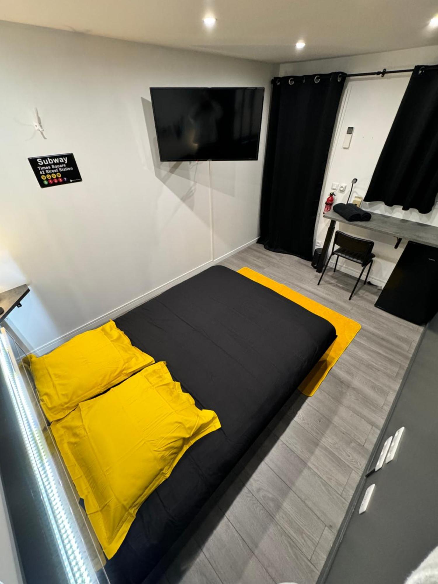 Worldroom Chambre Privee Avec Espace Commun Perpignan Exteriör bild