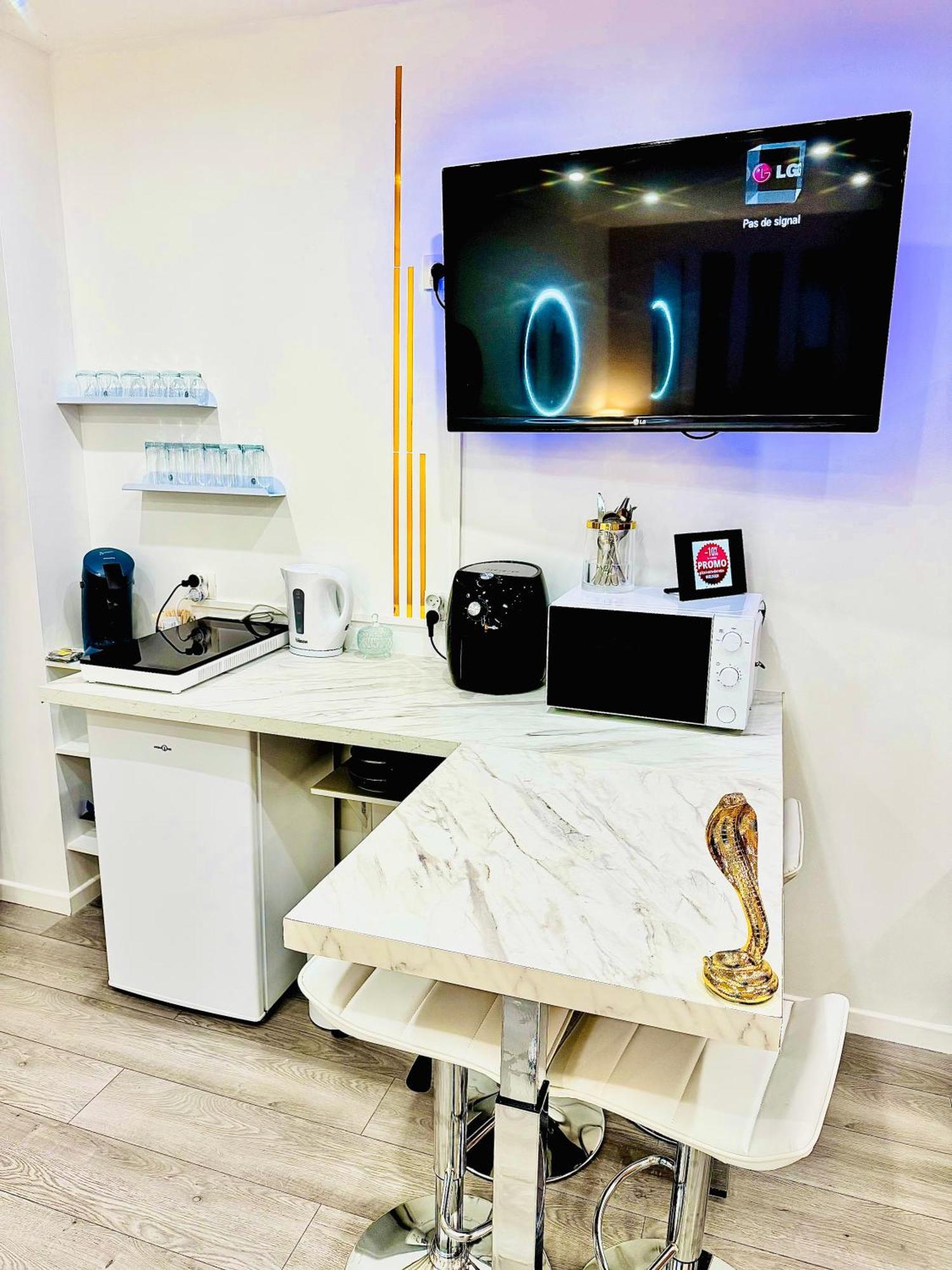 Worldroom Chambre Privee Avec Espace Commun Perpignan Exteriör bild